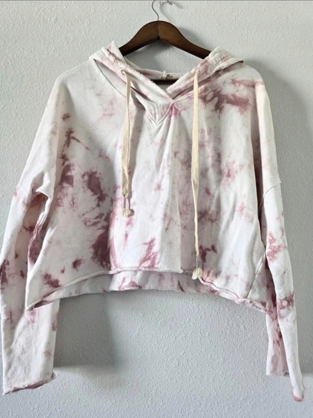 POL BWT816 Tie-Dye Cropped Hoodie in Pink & White Size Small